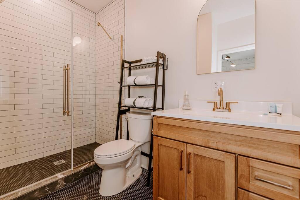 East Main Lofts - Farmhouse 204 Madison Extérieur photo